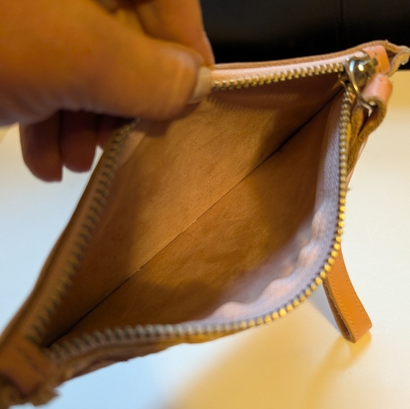 Piper & Skye Pirarucu wristlet in VGUC - Picture 10 of 10